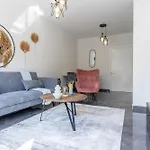 Powder's 1-bedroom Retreat In Mackenzy,