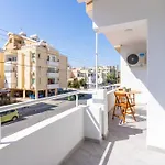 Powder's 1-bedroom Retreat In Mackenzy, *