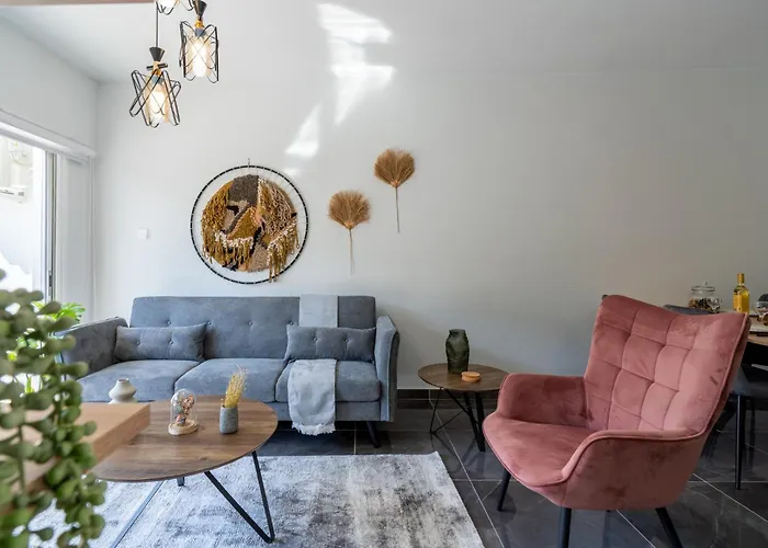 Powder's 1-bedroom Retreat In Mackenzy,