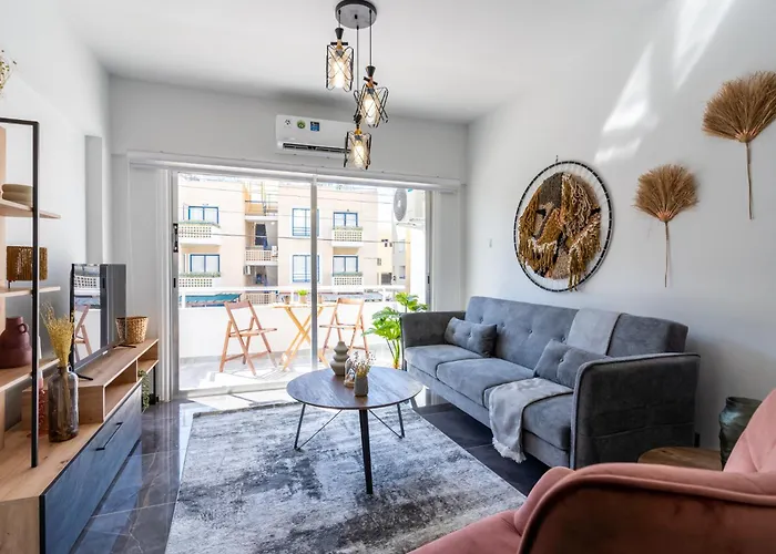 Powder's 1-bedroom Retreat In Mackenzy, * Lárnaca