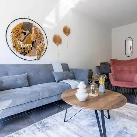 Апартаменты Powder's 1-bedroom Retreat In Mackenzy, Ларнака