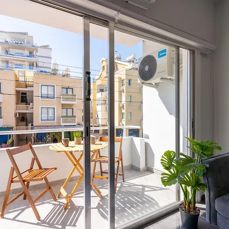 Powder's 1-bedroom Retreat In Mackenzy, Apartment