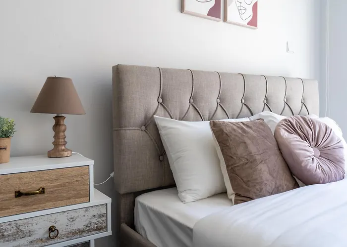 Powder's 1-bedroom Retreat In Mackenzy, Апартаменти *